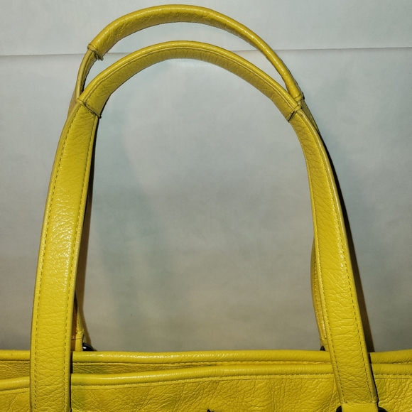 GUC COACH Pebbled Leather Tote - YELLOW - Picture 8 of 12